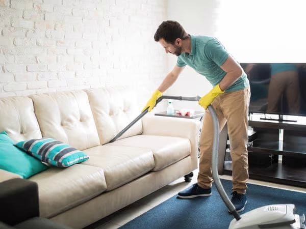 Limpeza de sofá a domicílio em São Paulo: tudo o que você precisa saber